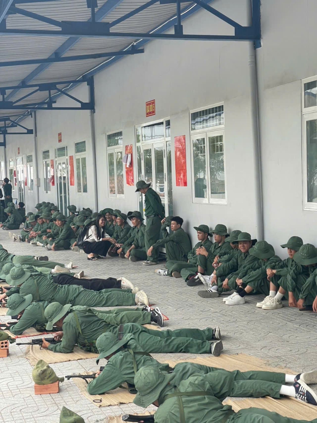 THÔNG BÁO DANH SÁCH XE ĐƯA - ĐÓN VÀ THỜI GIAN TẬP TRUNG HỌC PHẦN GDQP-AN – ĐỢT 2 (NGÀY 02/4/2026)